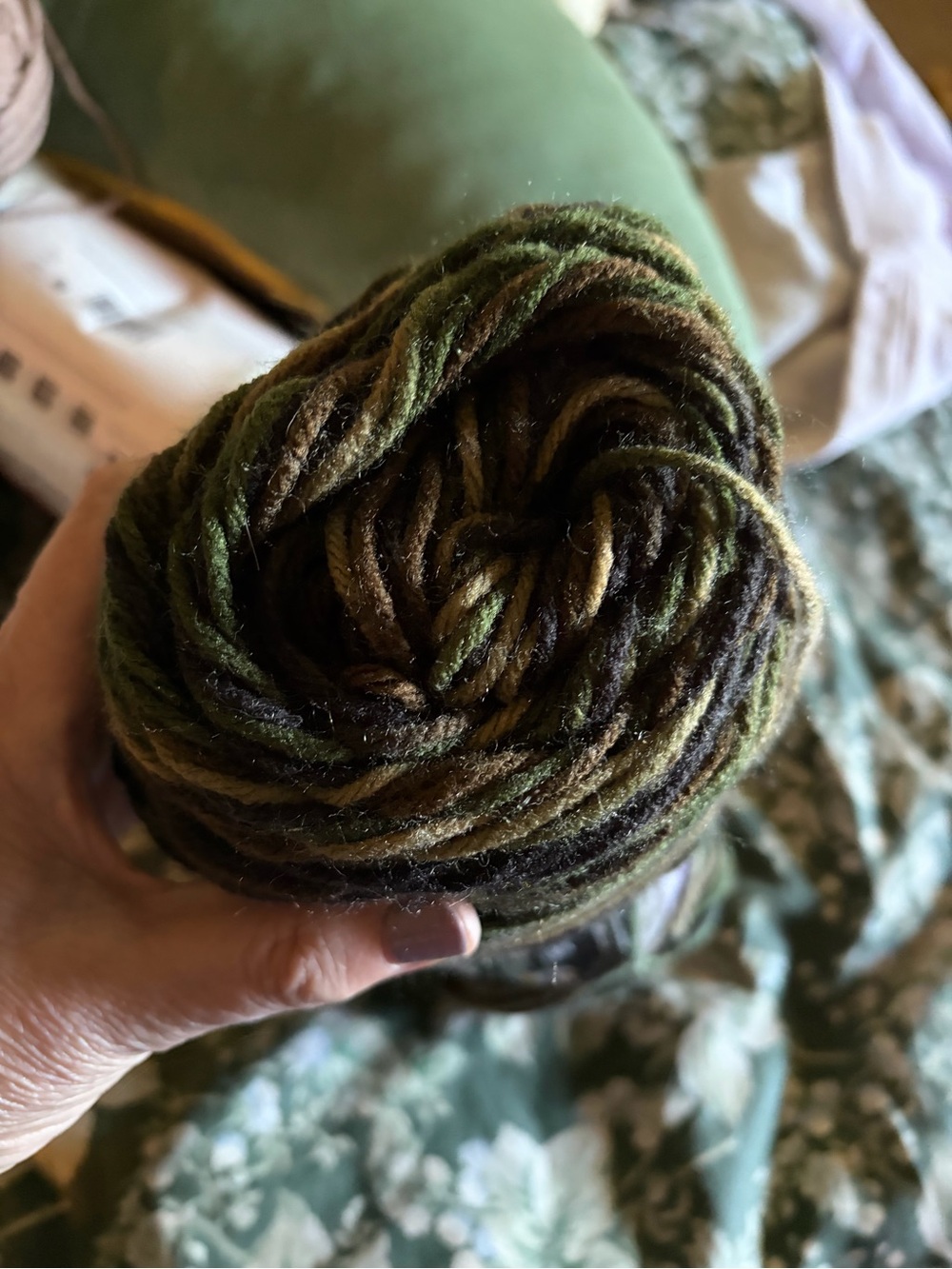 Acrylic Value Yarn Bundle - Picture 10 of 12